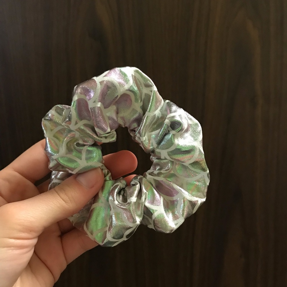 Mermaid Scrunchie 🧜‍♀️